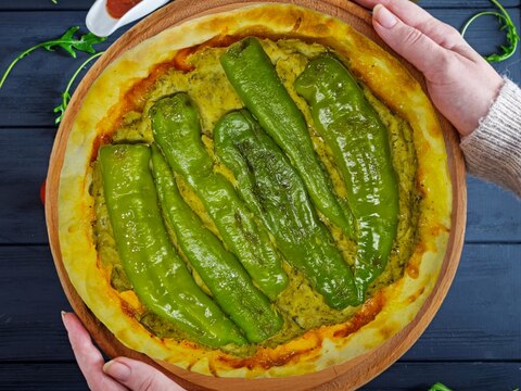 鶏ささみパクチー大判ハンバーグピッツァマルゲリータ